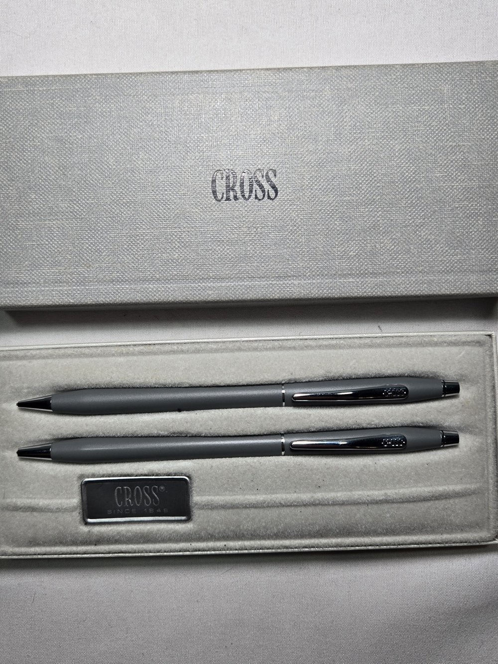 Vintage Cross 2101 Gray Silver Ballpoint Pen and Mechanical Pencil Set With Box